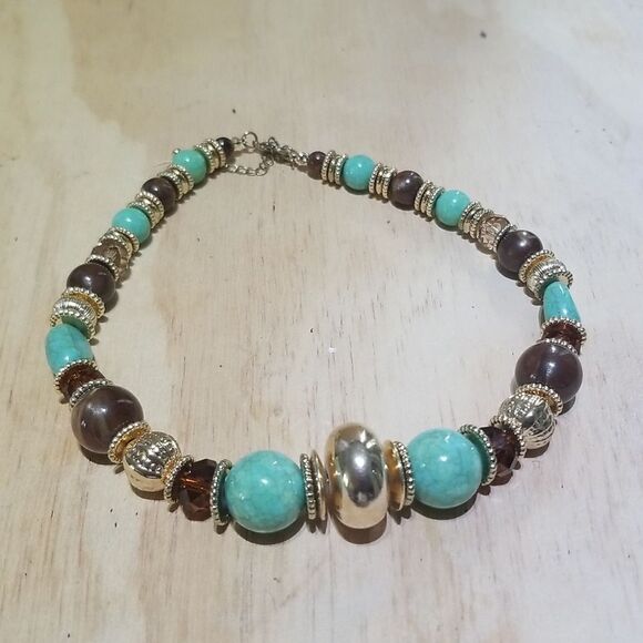 Elegant Beaded Necklace with Turquoise and Brown Accents - Picture 5 of 5